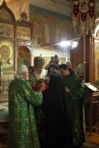 По возвращении с Уральской земли митрополит Викентий совершил Литургию в Ташкенте
